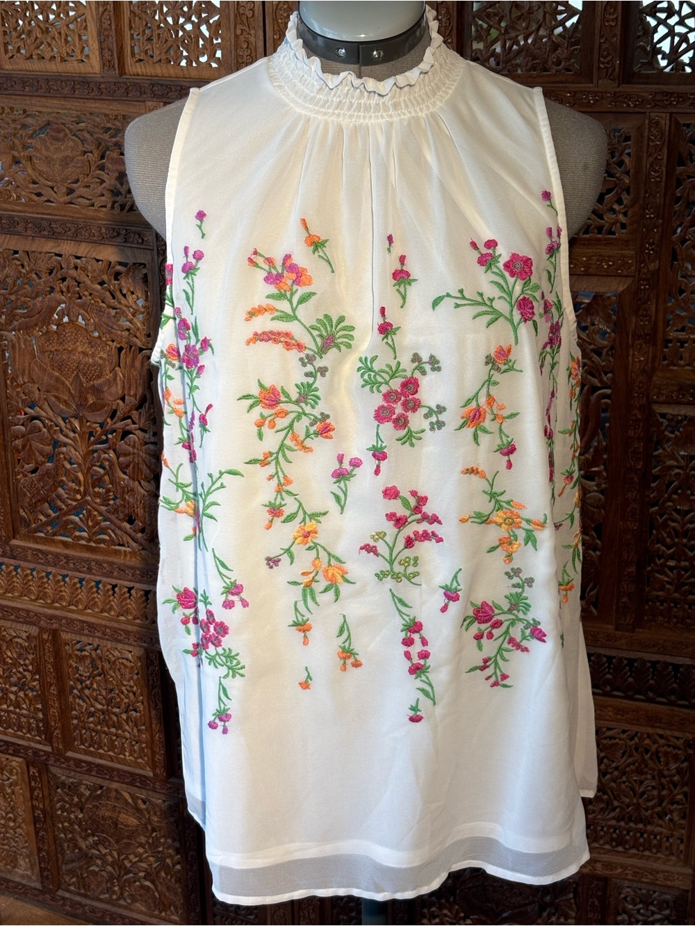 Alex Marie White Sleeveless Embroidered Floral Halter Top